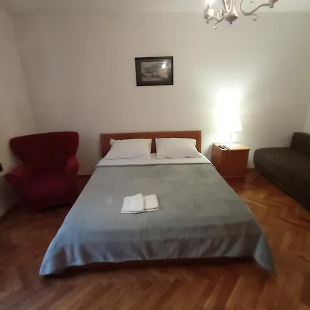 Ostanak kod kuće Damjan